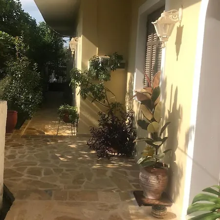 Memories2 Elegant House Five Min From Corfu Town Appartement