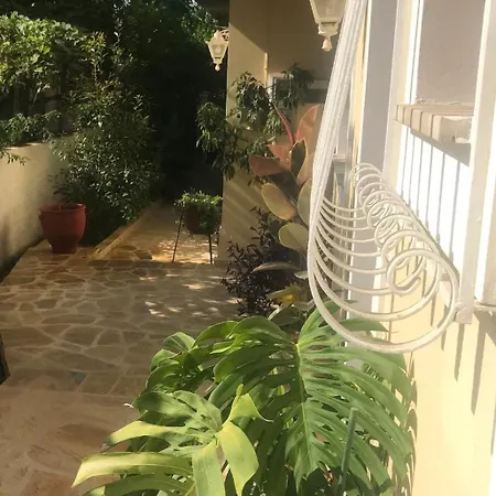 Memories2 Elegant House Five Min From Corfu Town Apartment