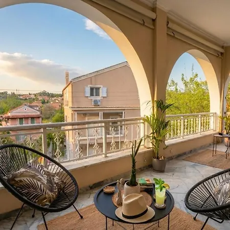 Memories 2 Elegant House Near Corfu Town! アパート コルフ島